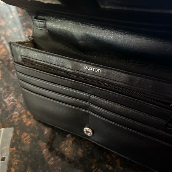 Buxton wallet. - Picture 3 of 3